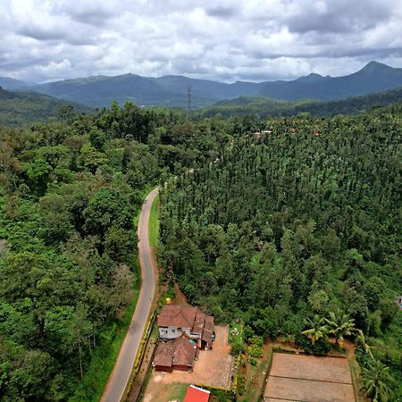 Balekhan Homestay - Heritage & Mountain View Chikmagalur Exterior photo